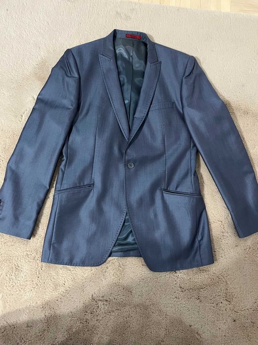 Costume barbatesti, marimea S-M