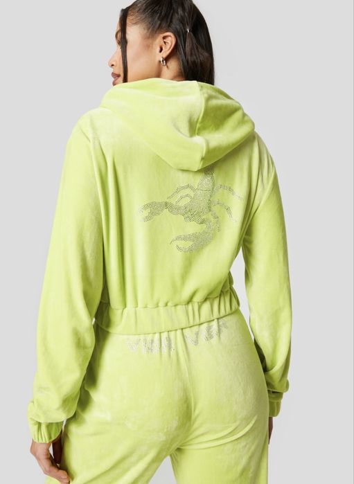 Дамска горница и топ