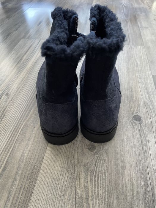 Ghete fete, piele bleumarin