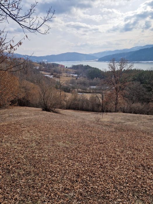 Teren intravilan com. Hangu