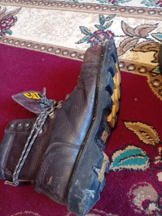 Продается проф обувь