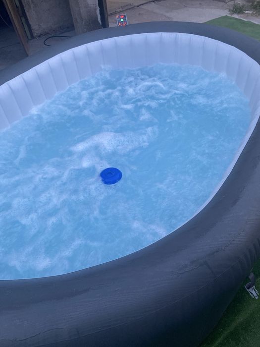 Jacuzzi LAYZ SPA