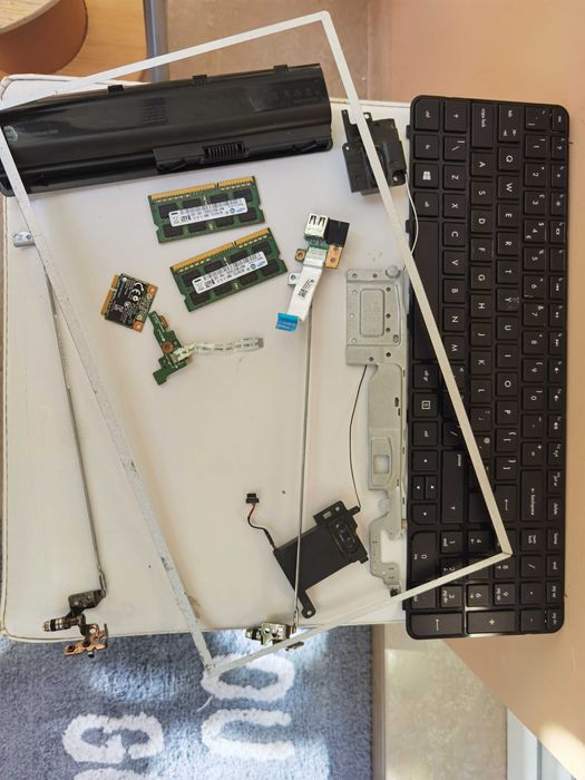 Части за Лаптопи