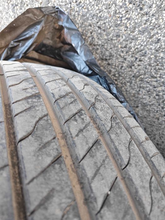 225/60/18 летни Goodyear-Continental