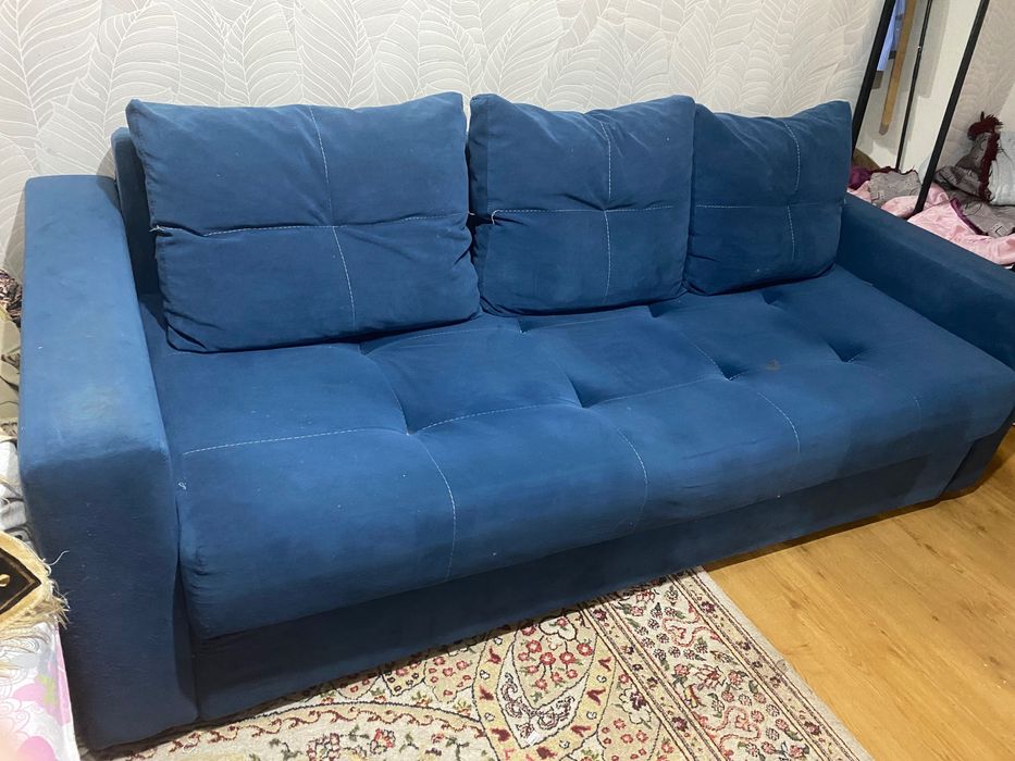 Продам диван, раскладной с подушками