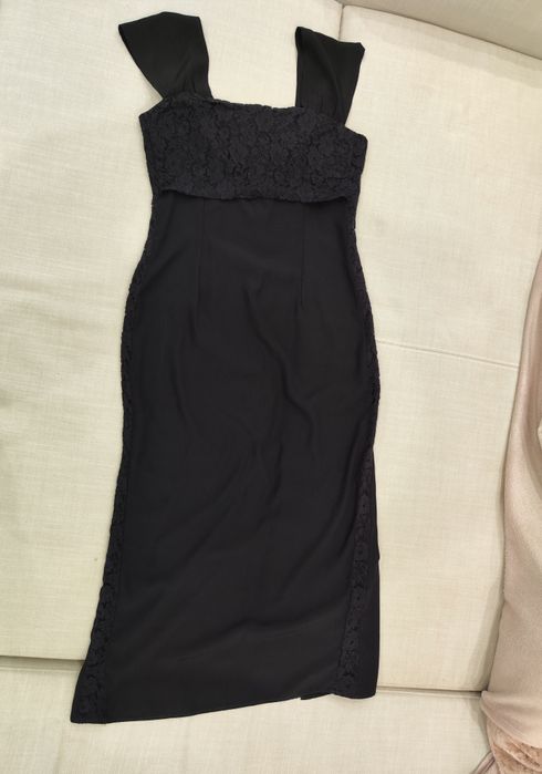 Черна дълга рокля