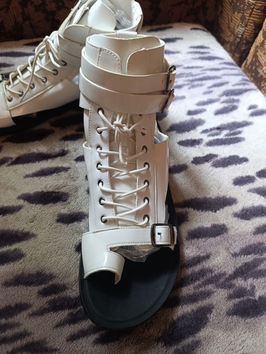 Мужские сандалии