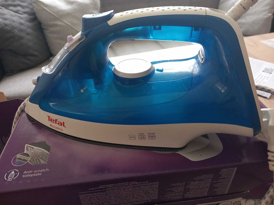 Ютия Tefal, 20 лв.