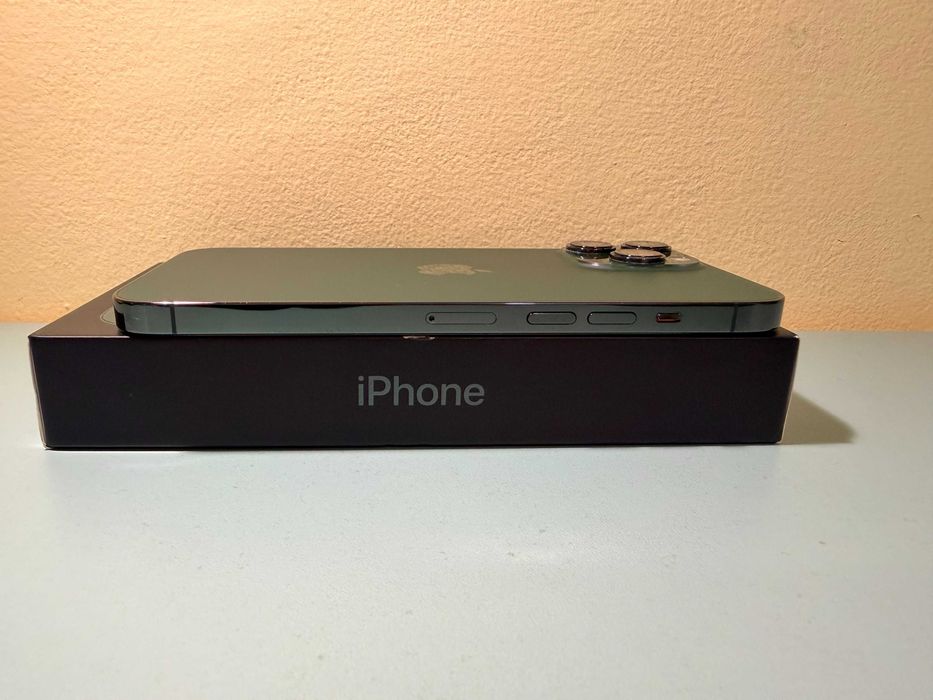 Продавам iPhone 13 Pro Max 128GB