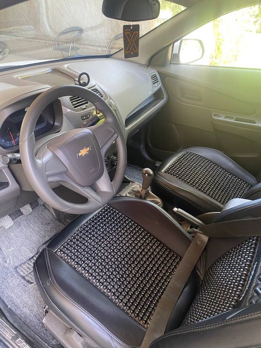 Chevrolet cobalt 2021