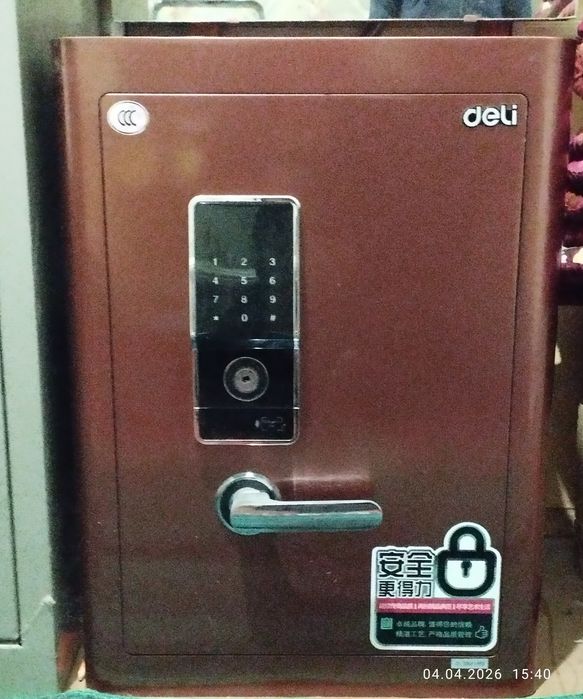 Сейф  высота 55 ширина 40см