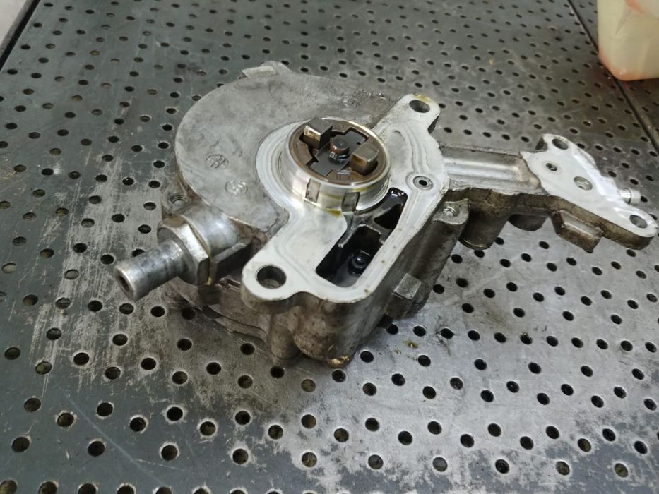 pompa vacuum 1.9 tdi asz audi a3 8l golf 4