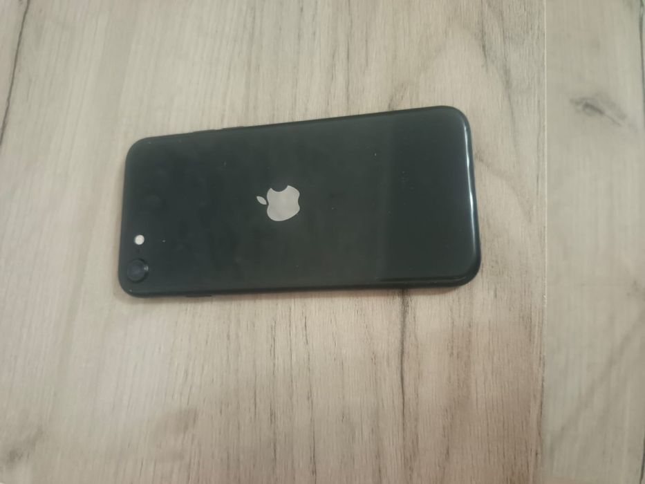 Iphone se 128гб сатылады срочно