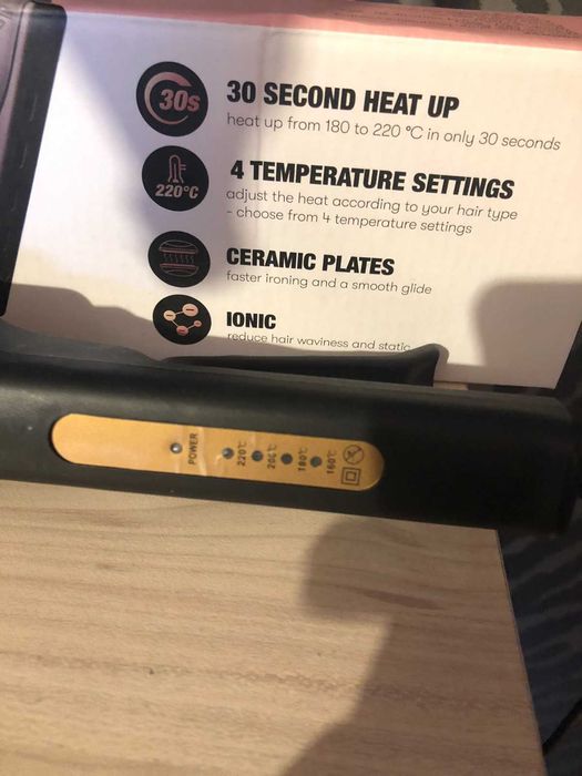 Чисто нова преса за коса TOURMALINE