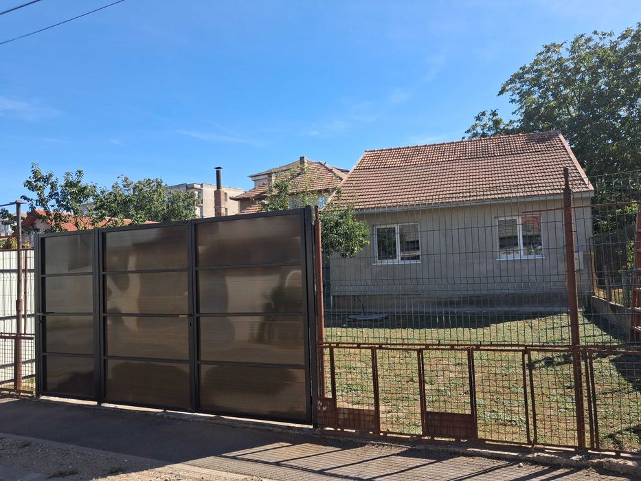 Casă de închiriat Oradea/ zona Lotus