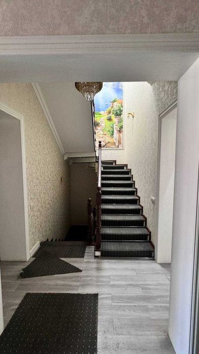 Сдаётся дом в престижном районе!