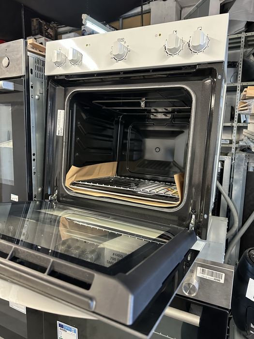 Cuptor electric incorporabil Zanussi