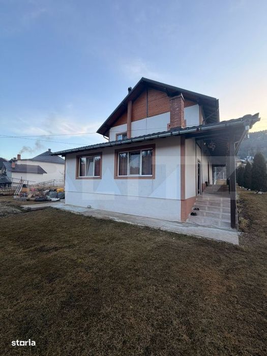 Casa multifunctioanala  100 mp utili, 2000 mp teren, Sadova - Bucovina