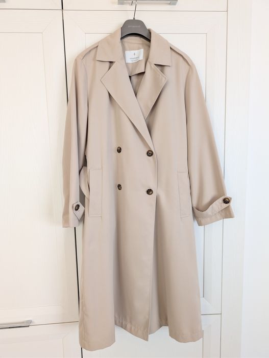 Плащ Stradivarius, р-р М