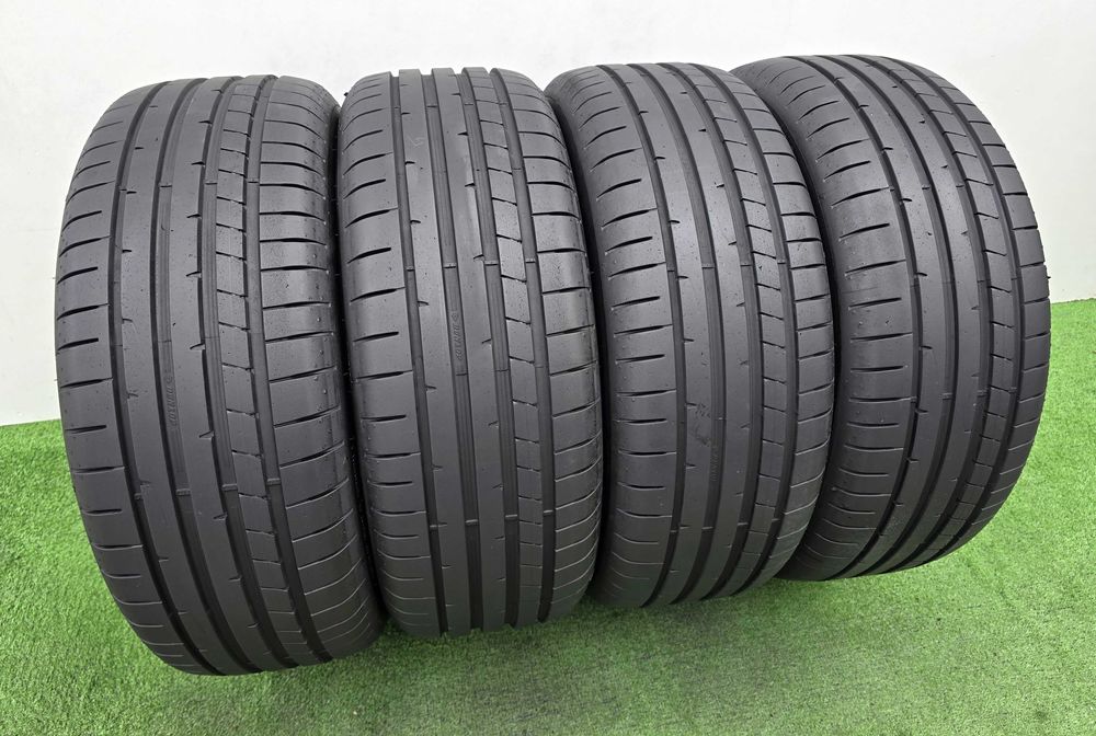 4бр. 215/55/17 DUNLOP Sport Maxx RT2 - летни