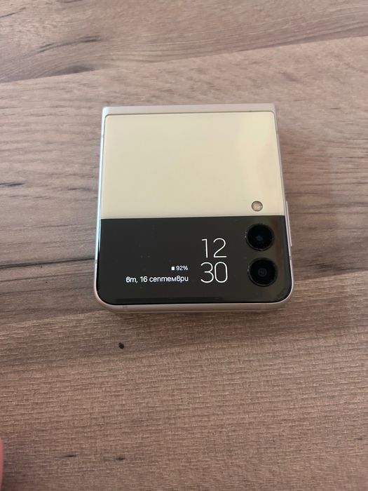 Самсунг Flip Z 3