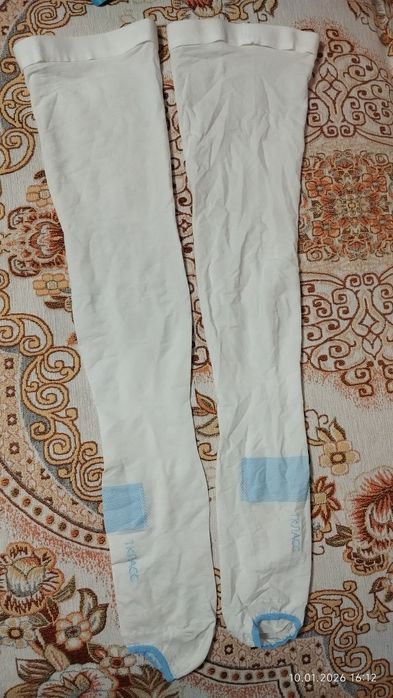 Продам памперсы для роддома и компрессионные чулки