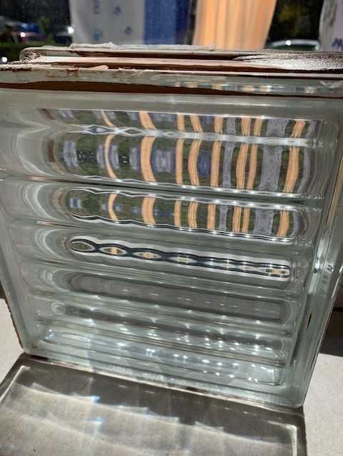 Caramida sticla transparenta pret/una bucata