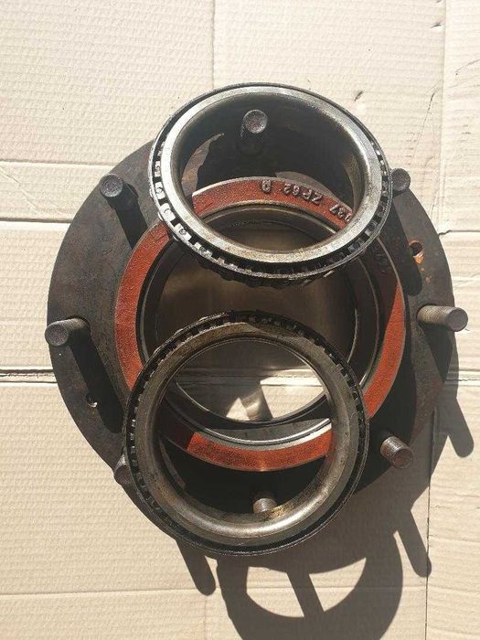 butuc roata  sateliti John Deere , New Holland , Deutz Fahr , Case