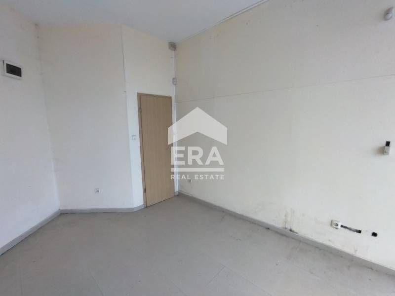 Ексклузивен търговски обект - магазин на първа линия на плаж Кабакум