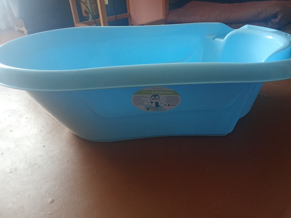 Ванночку детскую