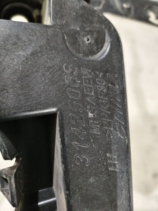 Suport stanga bara spate, Volvo S90, 2017, 2018, 2019, 2020, 2021, 2022, 2023, 2024, cod origine OE 31425063.