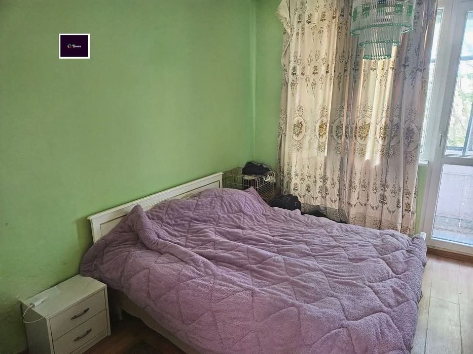 Четиристаен апартамент - Колхозен пазар!