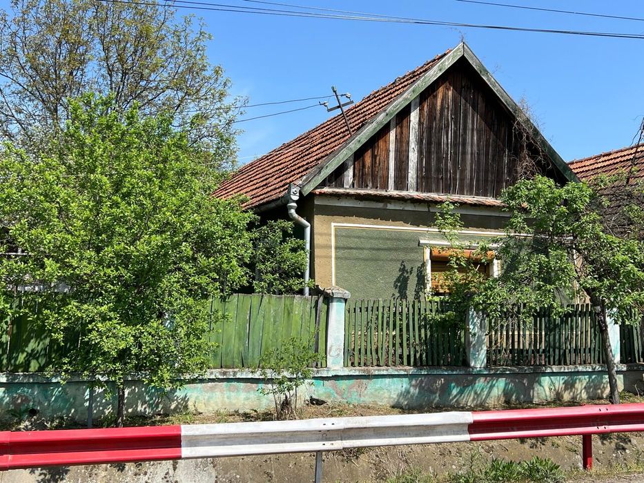 Casă în Derna (casa bătrânească ,căsuță)