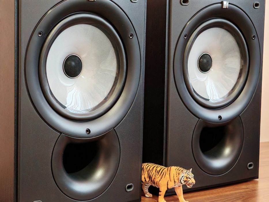 Kef Uni-Q15. Boxe rare, audiofile. Sunet de vis. Ca noi. Preț fix !