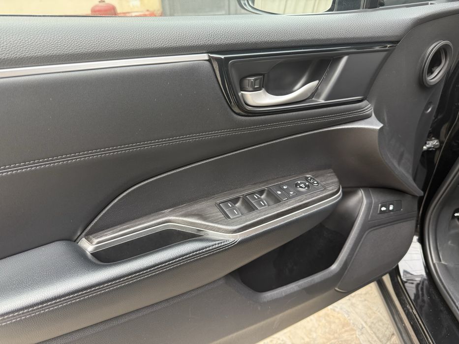 Хонда Кларити плагин гибрид. Япония. Срочно авто с Америки надежно.