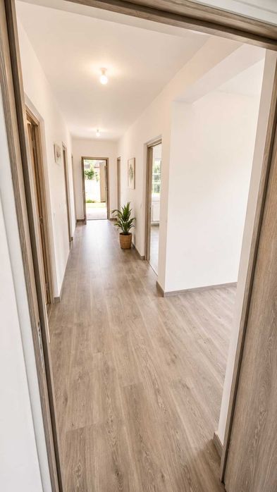 Casa pentru Familie – 3 Dormitoare, Terasă Spațioasă Confort Modern