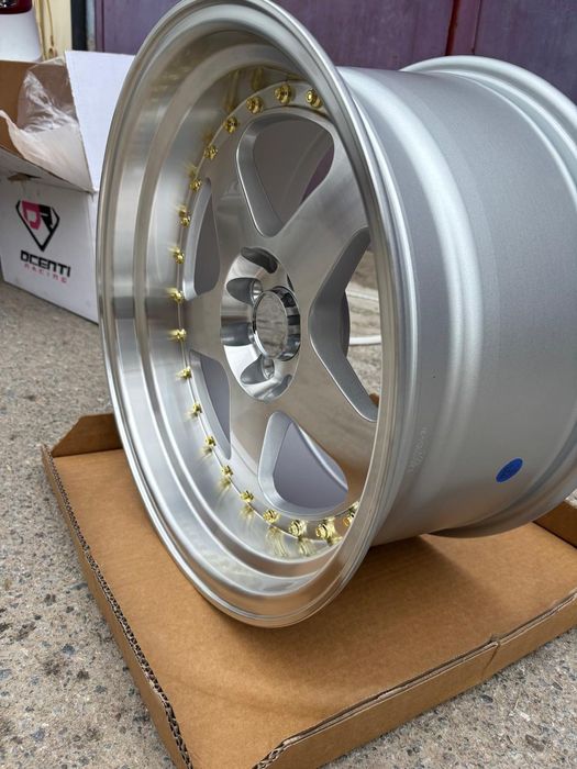 Продам новые диски