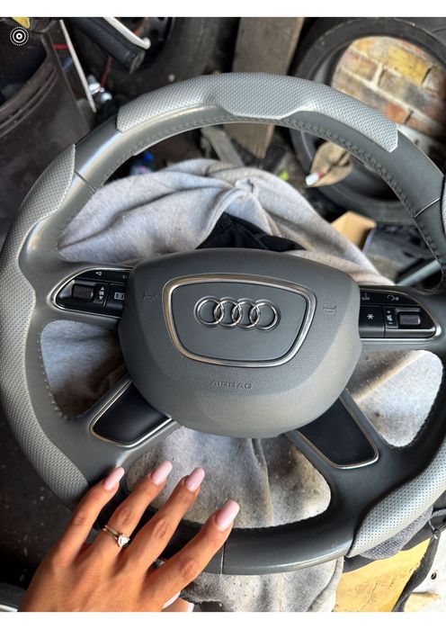 Оригинален четирилъчов мултиволан AUDI