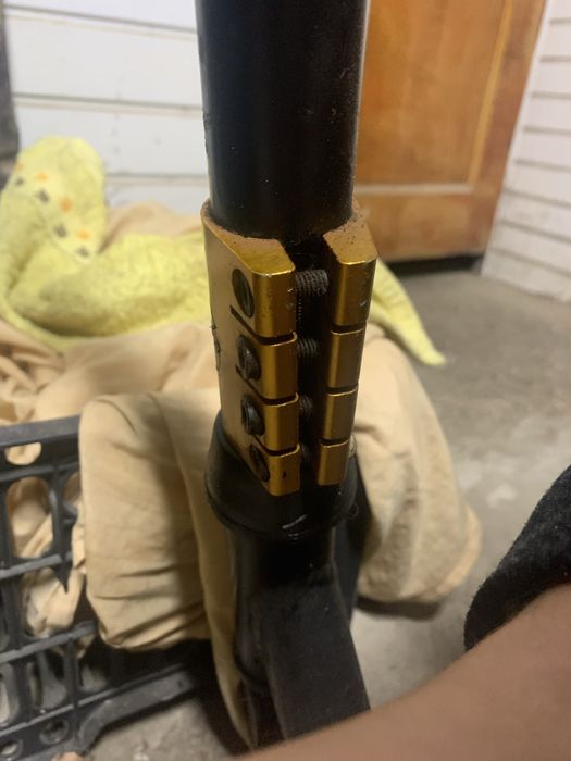 Продадаю трюкавой самакат срочна