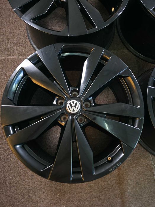 4 Jante Aliaj 5x112 19'' OEM VW ID4 ID5 - CA NOI - 8J ET 45 - 9J ET 58 57.1 !