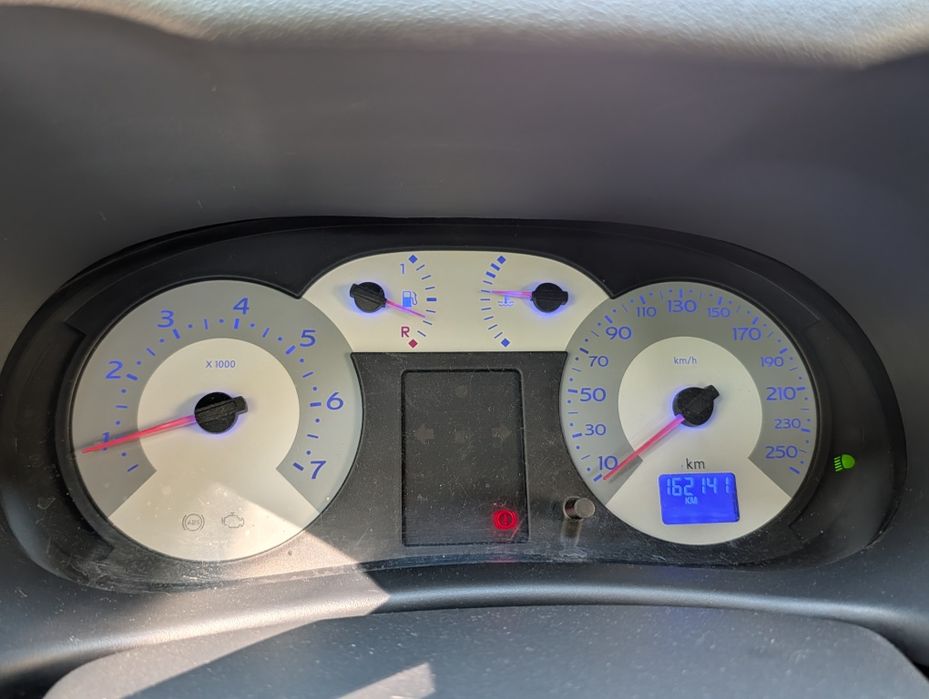 Vând Renault Clio