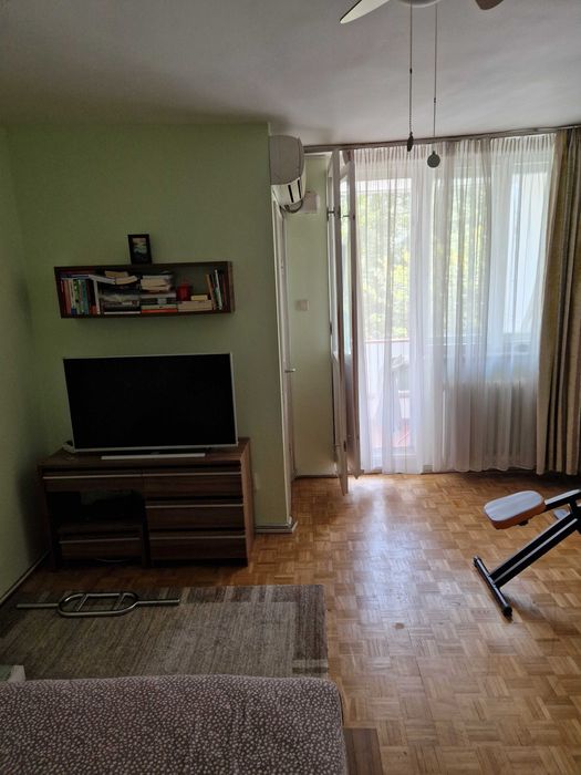 Vand garsoniera in Cluj-Napoca, aleea Detunata