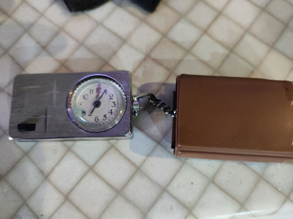 Часы будильник  Витязь Слава