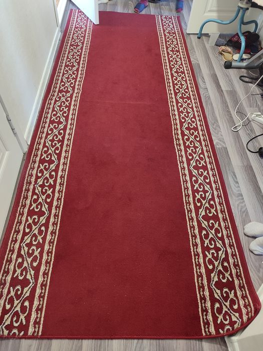 Продам ковер 2х3.