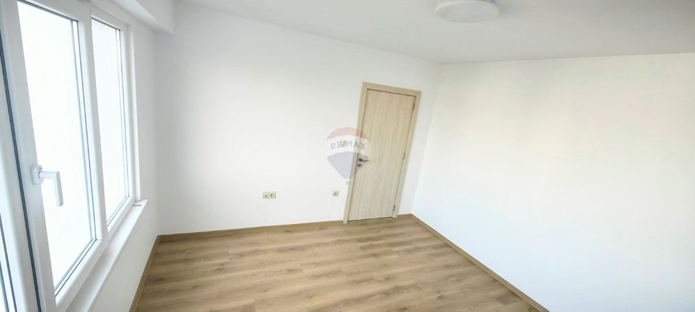 Продава се Тристаен апартамент в Варна, Владислав Варненчик - 61 кв.м за 1069 €/кв.м - Снимка #10