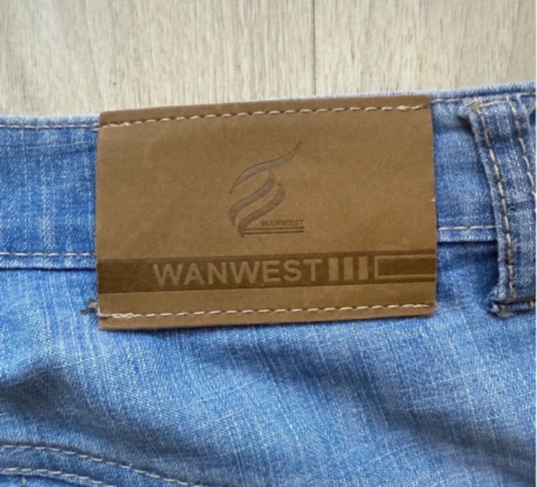 Pantaloni scurti (blugi scurti) pentru femei, S