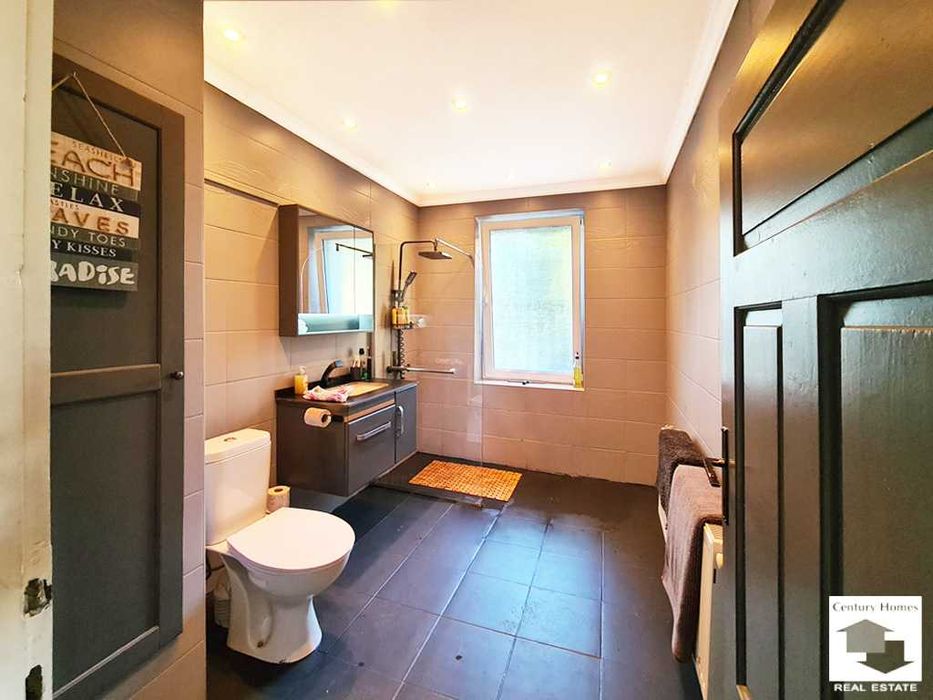 Продава се Къща в с. Стефан Стамболово, Област Велико Търново - 190 кв.м за 1448 €/кв.м - Снимка #15