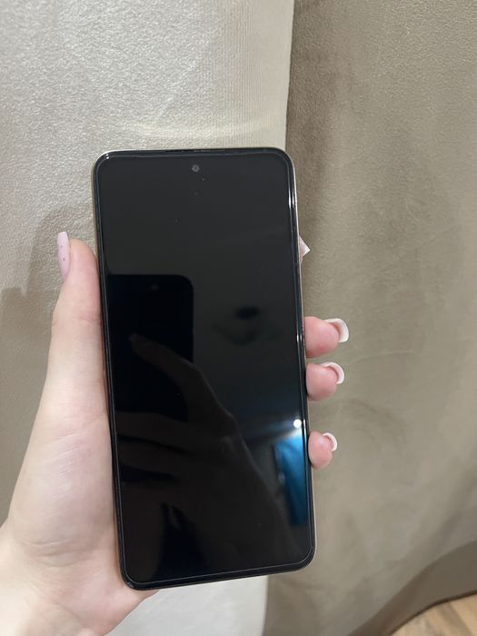 Продам телефон б/у