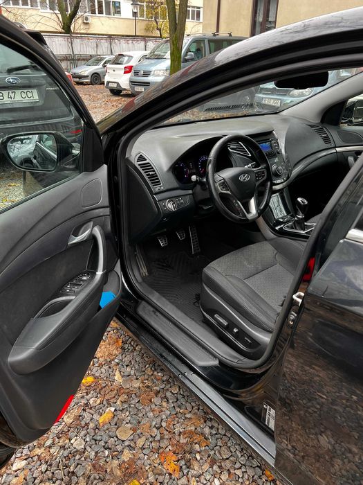 Hyundai i40 2012, 1.7D, 136cp, 183498km, detalii pe autoavariat-ro