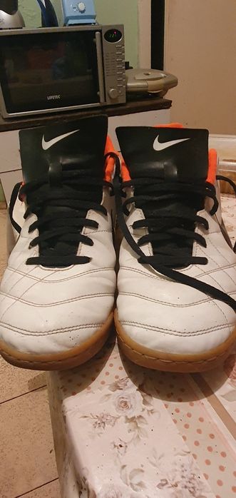 Маратонки Nike 45n